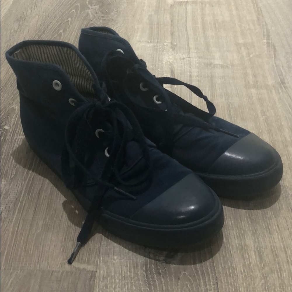 Bangs Hightops